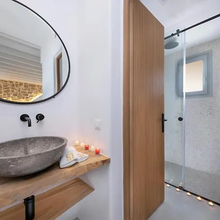 Legendary Hotel 4*